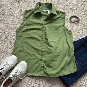 Normcore White Stag Light Green Sleeveless Collared Blouse L